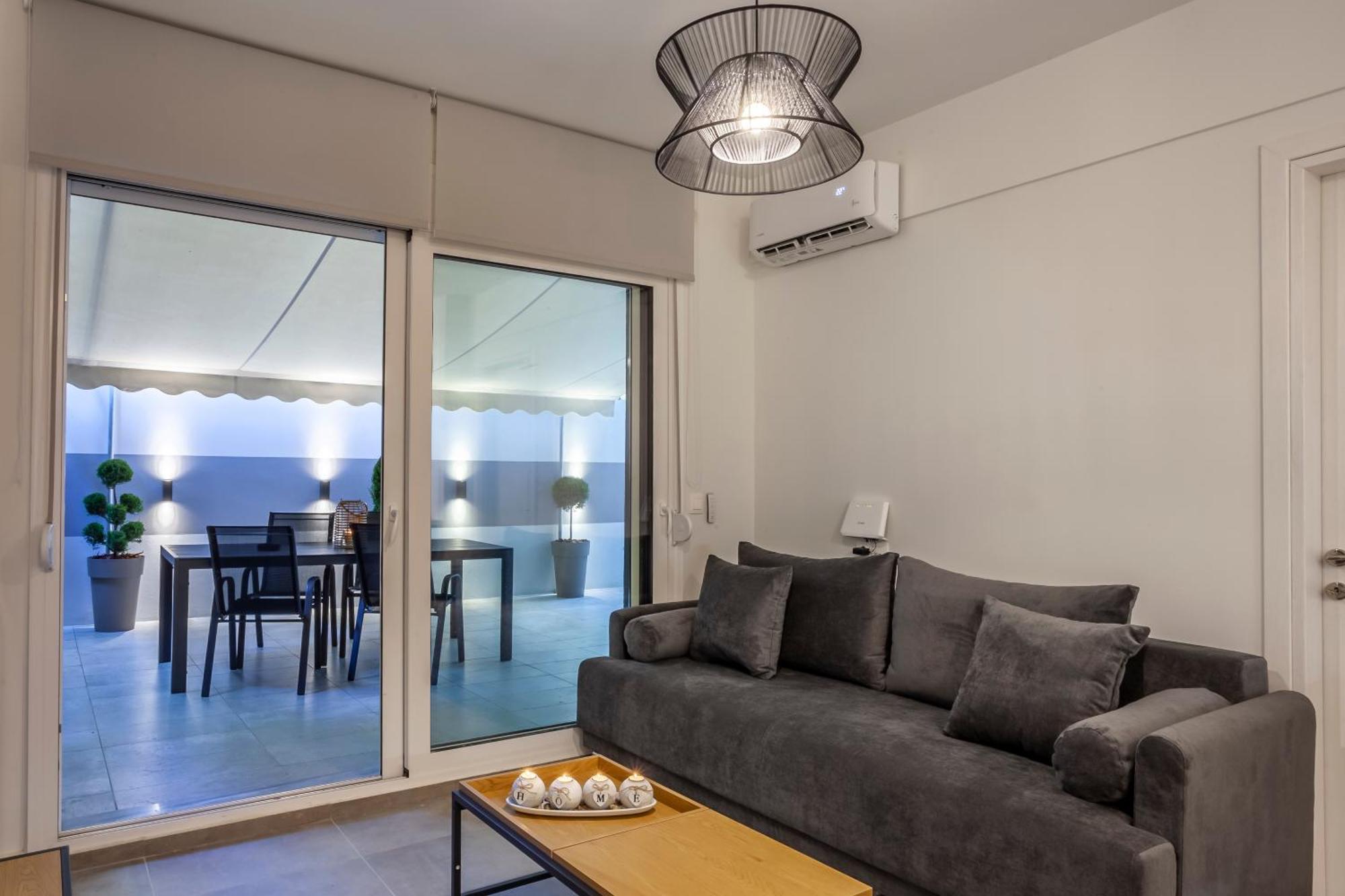 Aretha-Simone-Your Urban Stay Thessaloniki Exterior photo